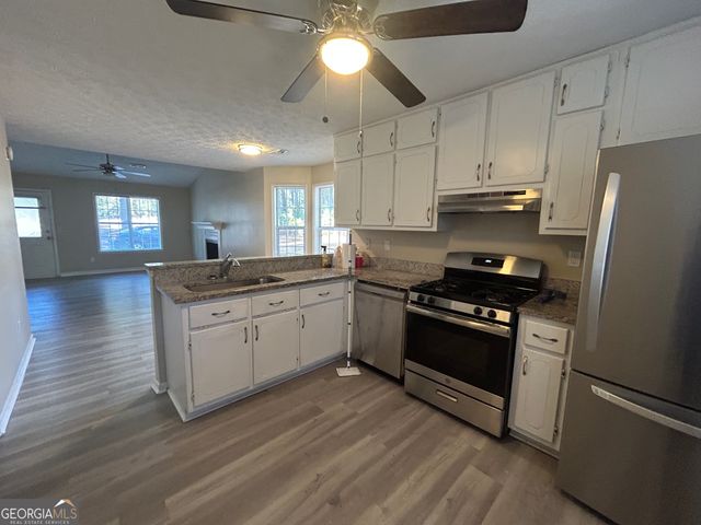 681 Senoia Road A, Tyrone, GA 30290