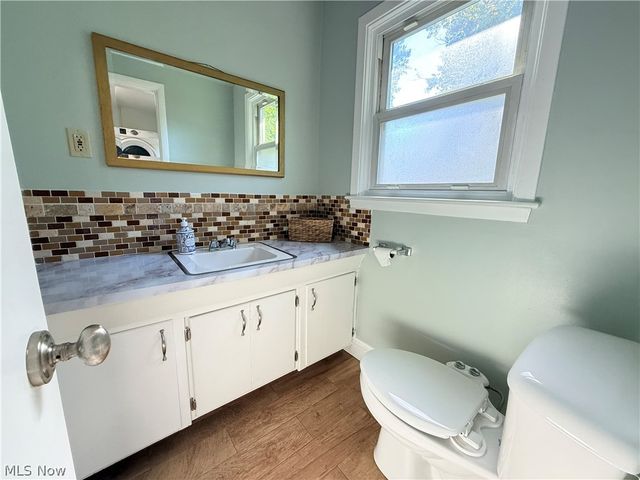 7996 Plains Road, Mentor, OH 44060