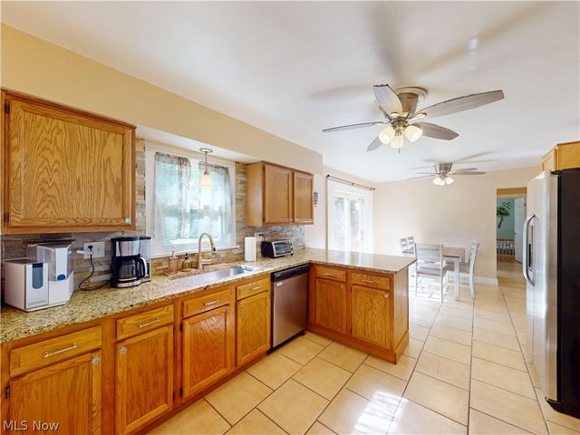 7996 Plains Road, Mentor, OH 44060