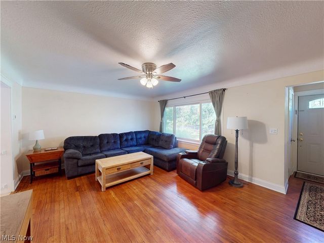 7996 Plains Road, Mentor, OH 44060