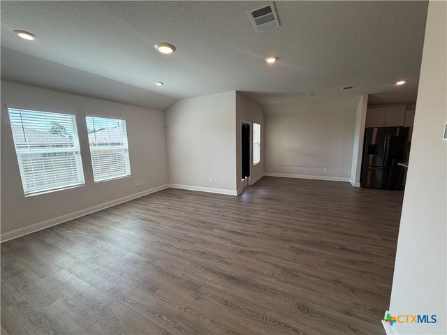 1433 Redwood Creek, Seguin, TX 78155