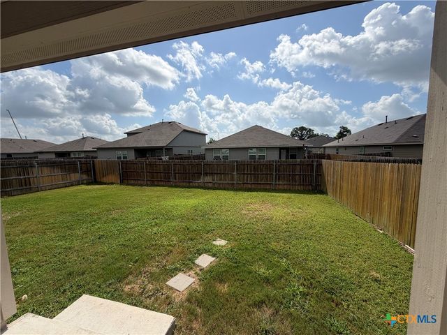 1433 Redwood Creek, Seguin, TX 78155