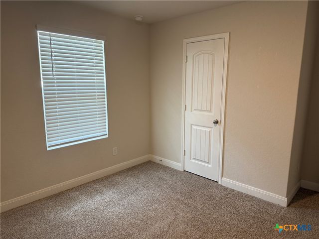 1433 Redwood Creek, Seguin, TX 78155
