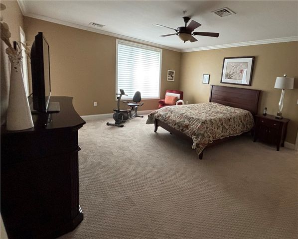 100 Vista Cir 310, O'hara, PA 15238