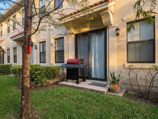 1091 NW 33RD Street, Pompano Beach, FL 33064