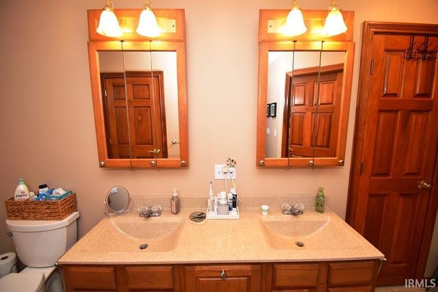 4708 N Springwater Drive, Frankfort, IN 46041