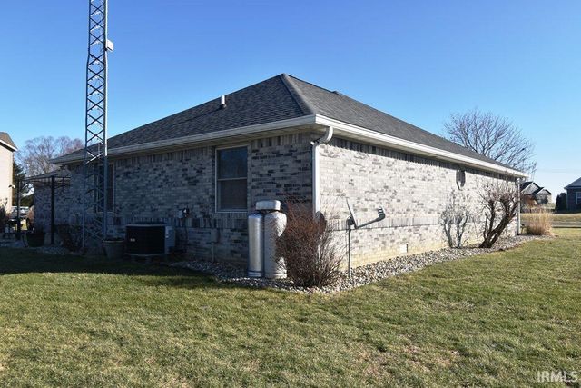 4708 N Springwater Drive, Frankfort, IN 46041