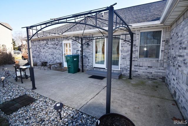 4708 N Springwater Drive, Frankfort, IN 46041