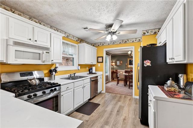 559 Wynbrooke Parkway, Stone Mountain, GA 30087