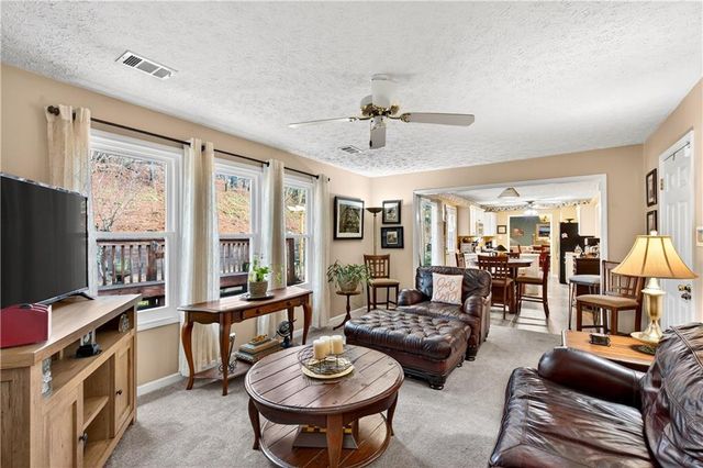 559 Wynbrooke Parkway, Stone Mountain, GA 30087