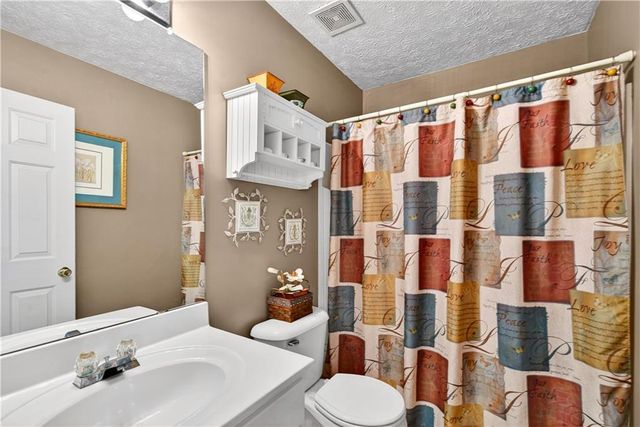 559 Wynbrooke Parkway, Stone Mountain, GA 30087