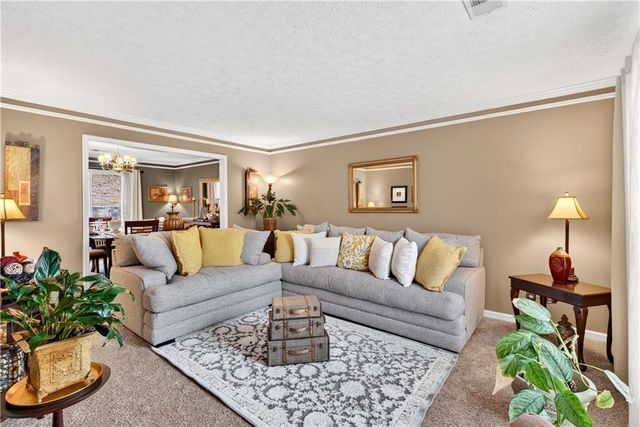 559 Wynbrooke Parkway, Stone Mountain, GA 30087