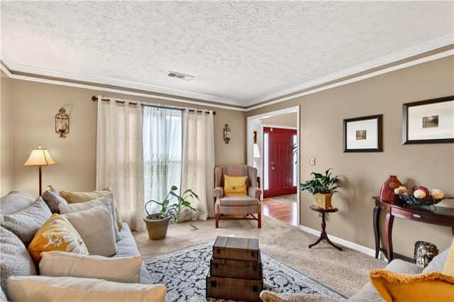 559 Wynbrooke Parkway, Stone Mountain, GA 30087