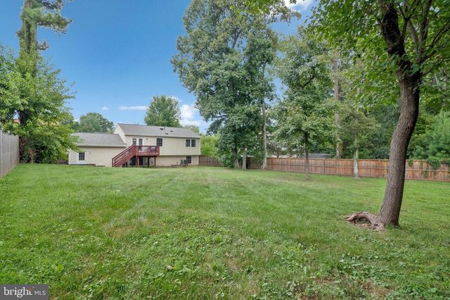 12703 CARLSBAD CT, Herndon, VA 20171