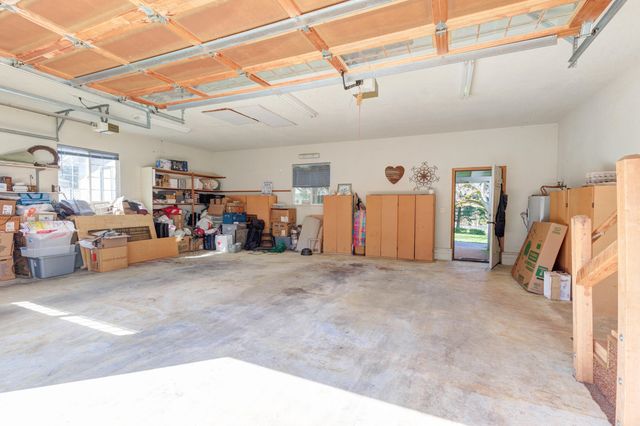 334 Village Lane, Grants Pass, OR 97527