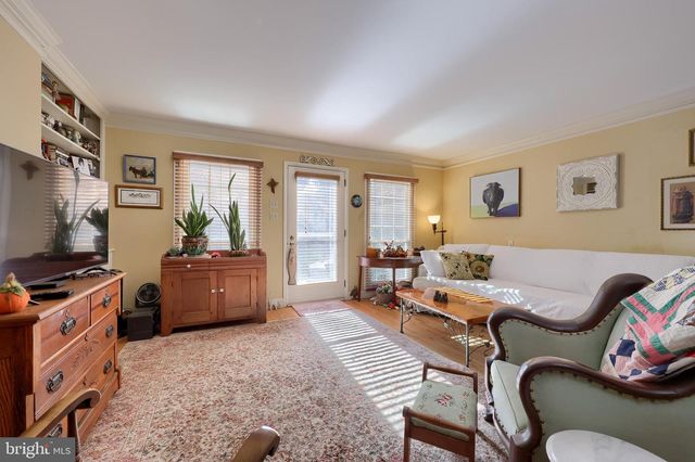 19 CLUB LN, Reading, PA 19607