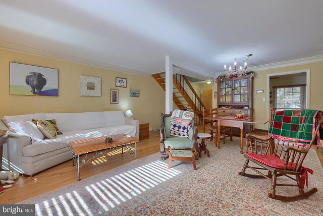 19 CLUB LN, Reading, PA 19607