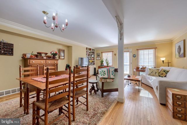 19 CLUB LN, Reading, PA 19607