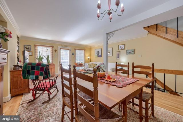 19 CLUB LN, Reading, PA 19607