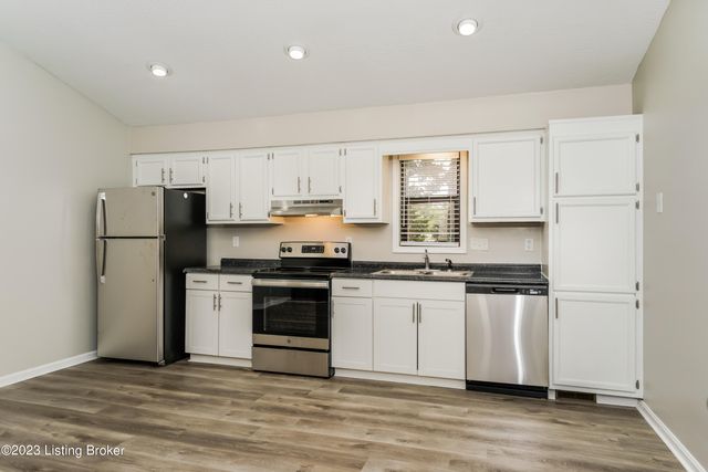 3207 Lafollette Ct, Louisville, KY 40299