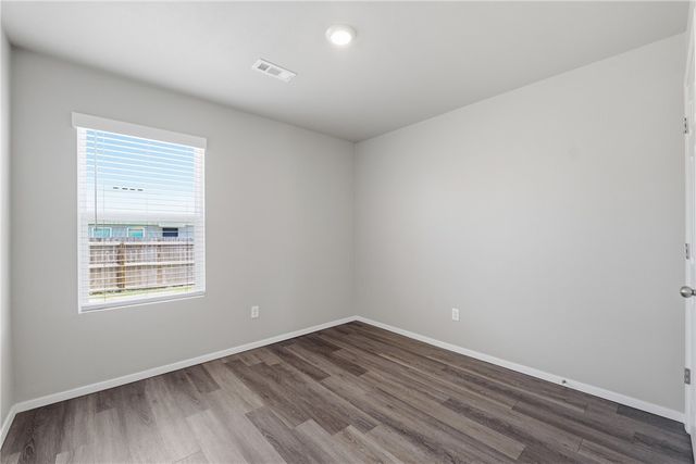 905 W Tanner Drive, Siloam Springs, AR 72761