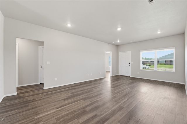 905 W Tanner Drive, Siloam Springs, AR 72761