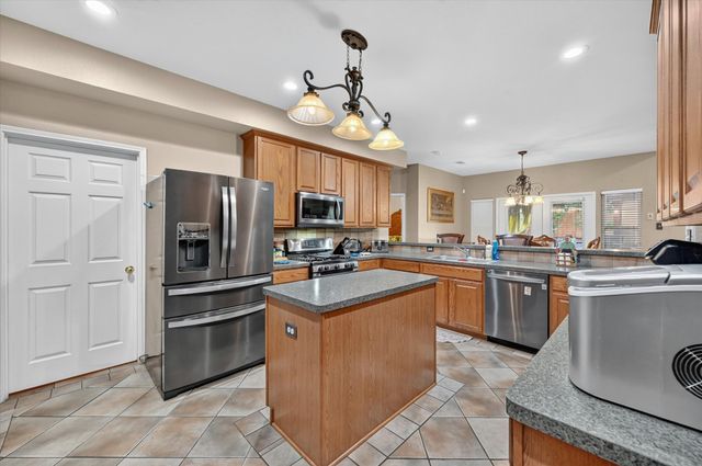 8332 Summer Park Drive, Fort Worth, TX 76123