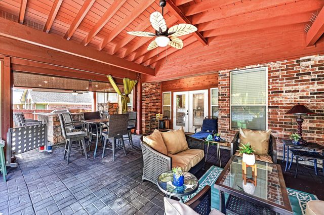 8332 Summer Park Drive, Fort Worth, TX 76123