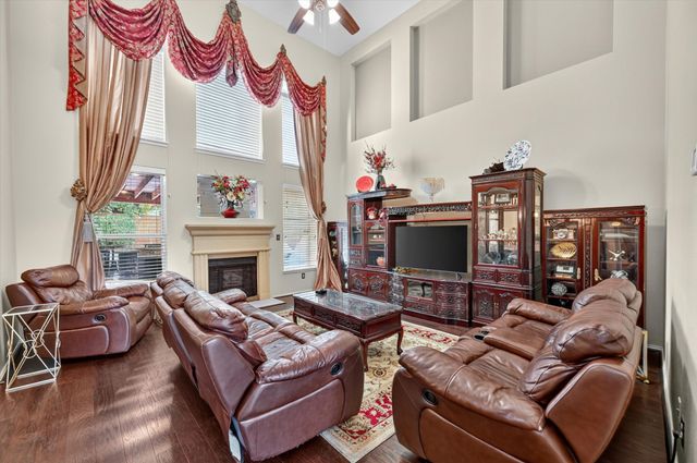 8332 Summer Park Drive, Fort Worth, TX 76123