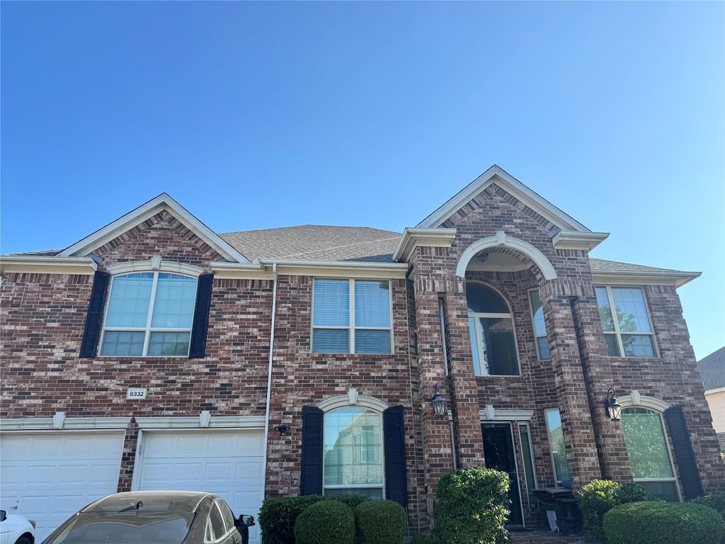 8332 Summer Park Drive, Fort Worth, TX 76123