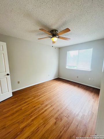 6319 Waddesdon Wood, San Antonio, TX 78233