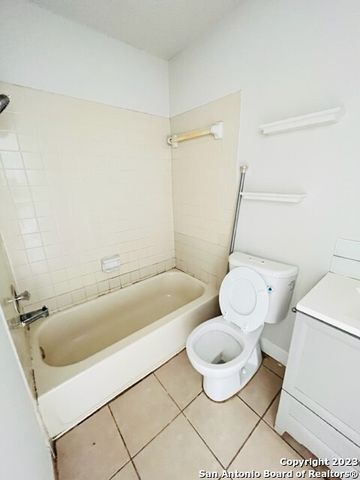 6319 Waddesdon Wood, San Antonio, TX 78233