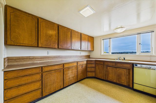 2408 Broadway Street, Samoa Peninsula, CA 95564