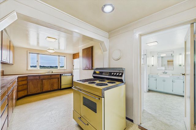 2408 Broadway Street, Samoa Peninsula, CA 95564