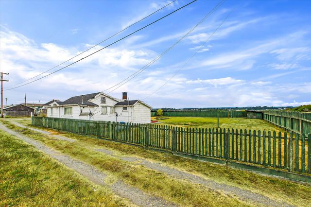 2408 Broadway Street, Samoa Peninsula, CA 95564