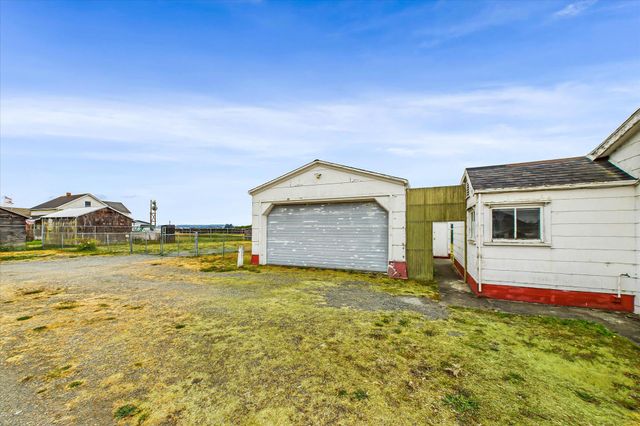 2408 Broadway Street, Samoa Peninsula, CA 95564