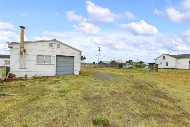 2408 Broadway Street, Samoa Peninsula, CA 95564