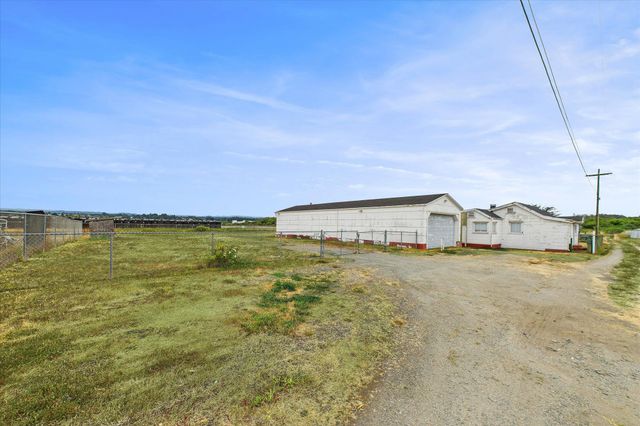 2408 Broadway Street, Samoa Peninsula, CA 95564