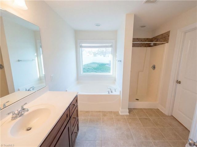 42 Harris Farm Court, Thomasville, NC 27360