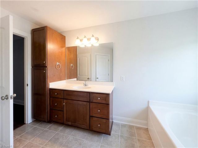 42 Harris Farm Court, Thomasville, NC 27360