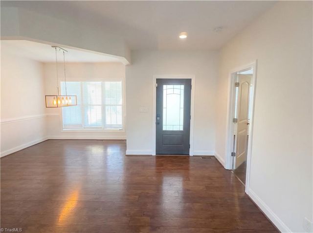 42 Harris Farm Court, Thomasville, NC 27360