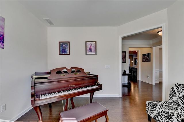 625 Glenish Court, Suwanee, GA 30024