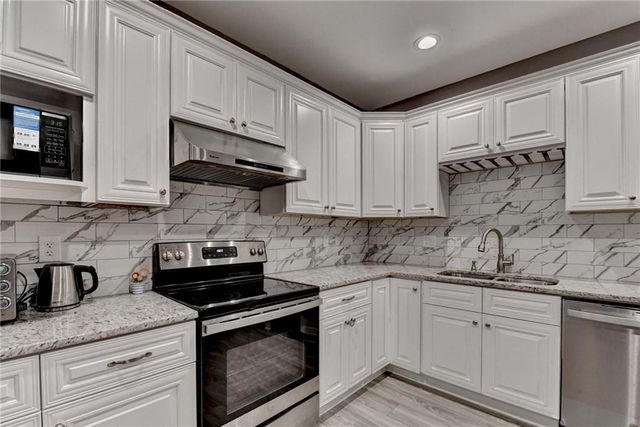 625 Glenish Court, Suwanee, GA 30024