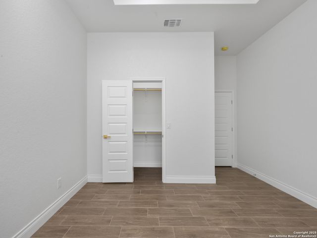 23031 Fawn Trail Dr, Elmendorf, TX 78112