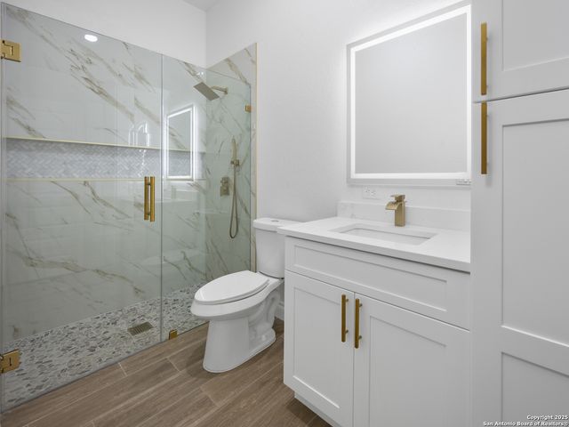 23031 Fawn Trail Dr, Elmendorf, TX 78112