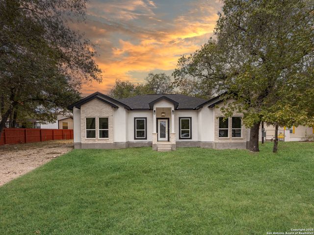 23031 Fawn Trail Dr, Elmendorf, TX 78112