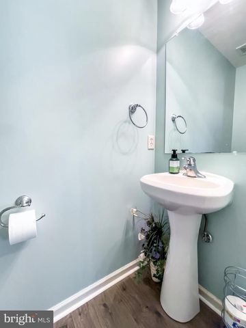 299 ROBIN DALE DR, Leola, PA 17540