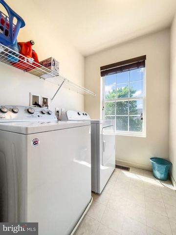 299 ROBIN DALE DR, Leola, PA 17540