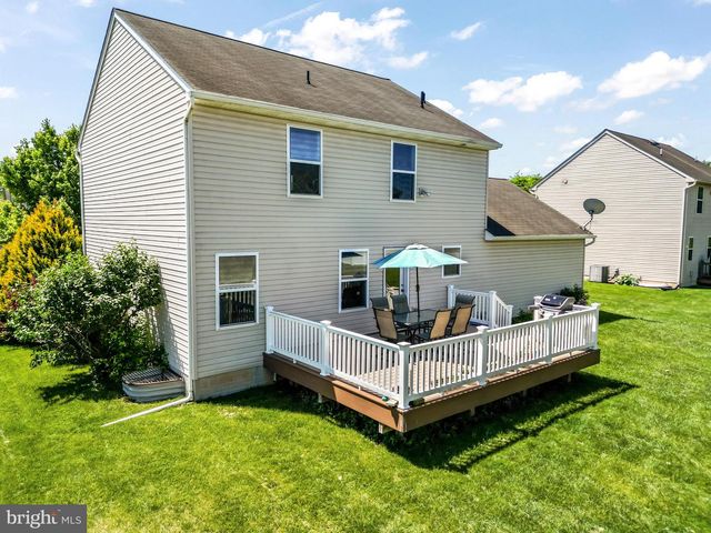 299 ROBIN DALE DR, Leola, PA 17540