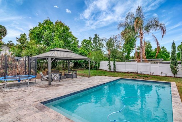 37420 MERIDIAN AVENUE, Dade City, FL 33525